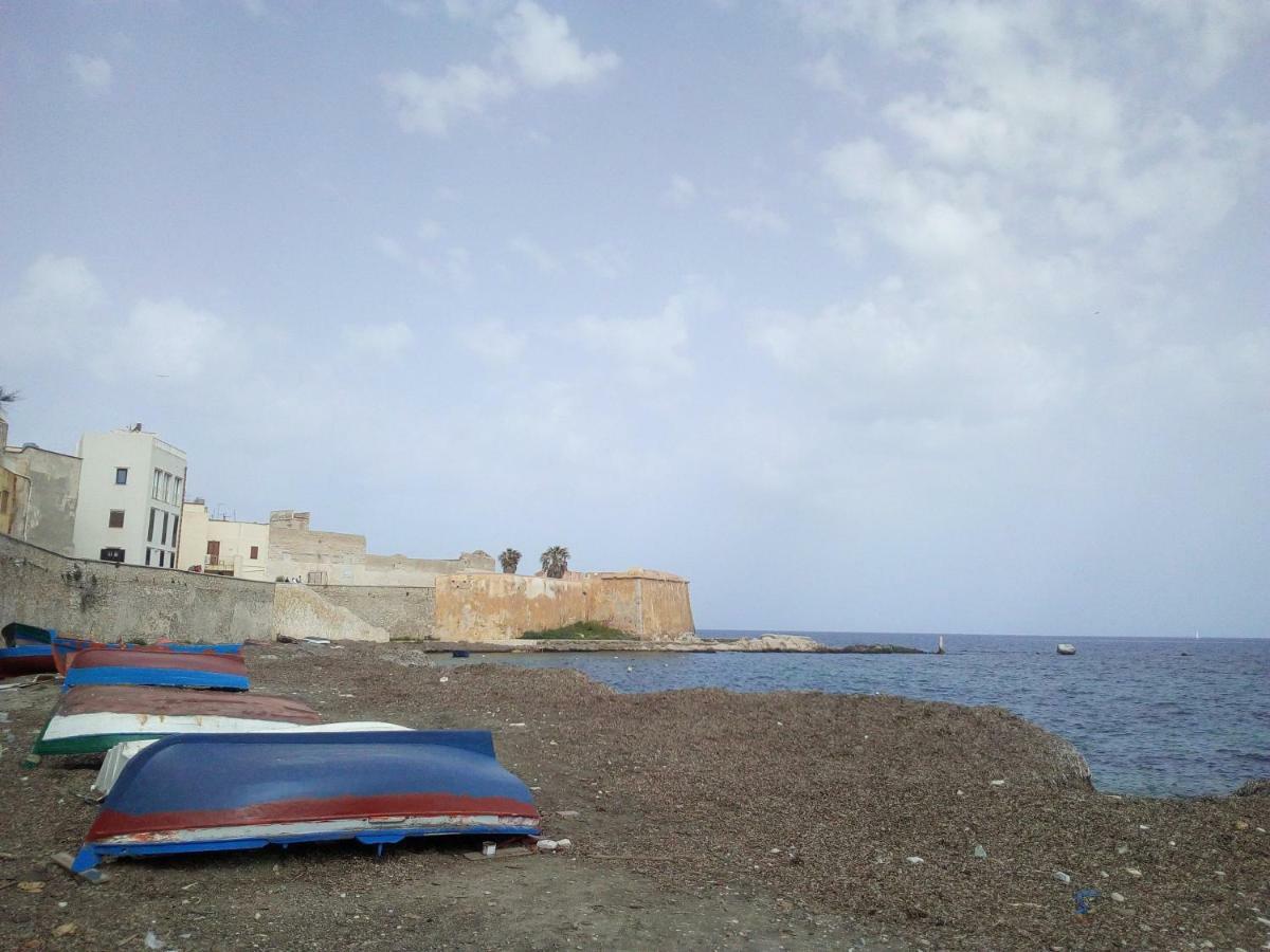 Appartamento Tra Mare E Storia Trapani Exterior foto