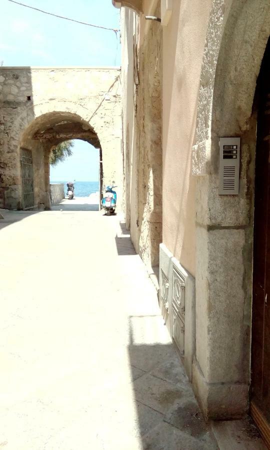 Appartamento Tra Mare E Storia Trapani Exterior foto